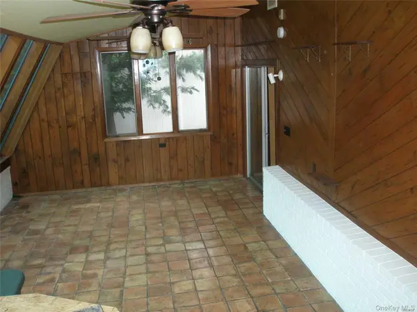 4924 Express Dr South, Ronkonkoma, NY 11779