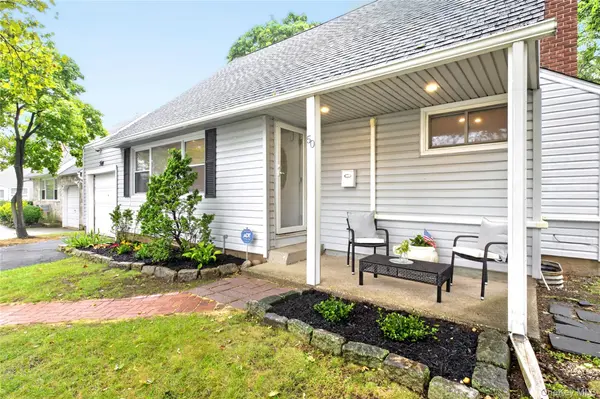 50 Commander AVE, Garden City, NY 11530