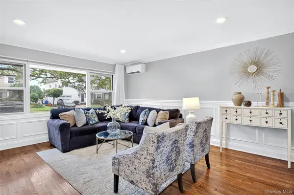 50 Commander AVE, Garden City, NY 11530