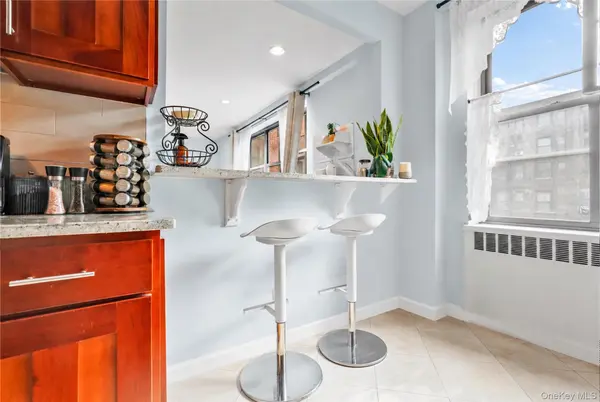 67-35 Yellowstone BLVD #4P, Forest Hills, NY 11375