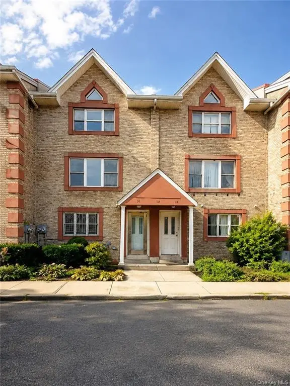114-26 Dalian CT, College Point, NY 11356