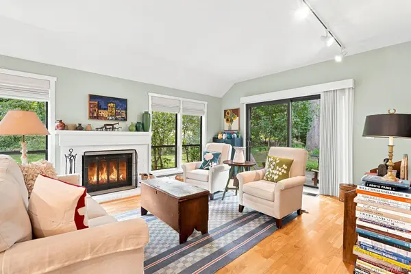 370 Heritage HLS #A, Somers, NY 10589