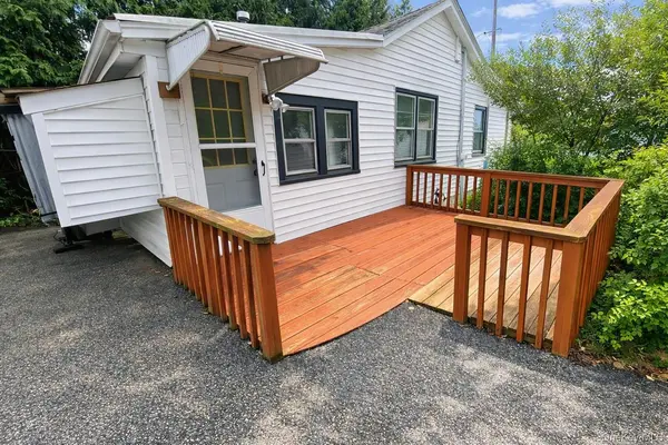 700 Route 9W #Cottage, Valley Cottage, NY 10989