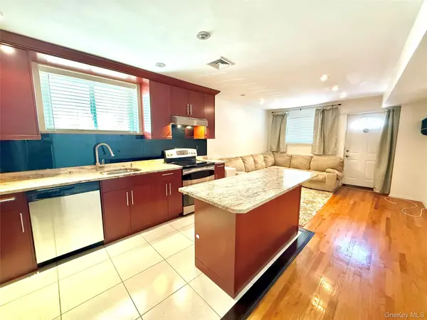 32 Elissa LN #Unit 1, Yonkers, NY 10710