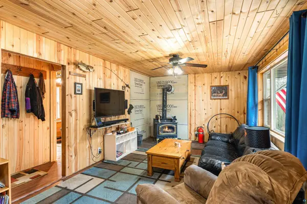 6081 Murphy Lake Rd, Brimson, MN 55602
