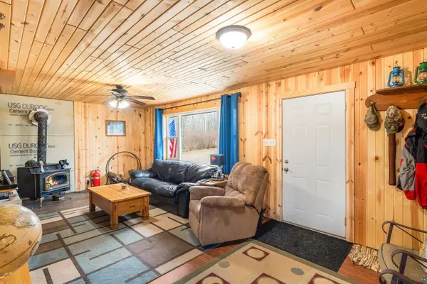 6081 Murphy Lake Rd, Brimson, MN 55602