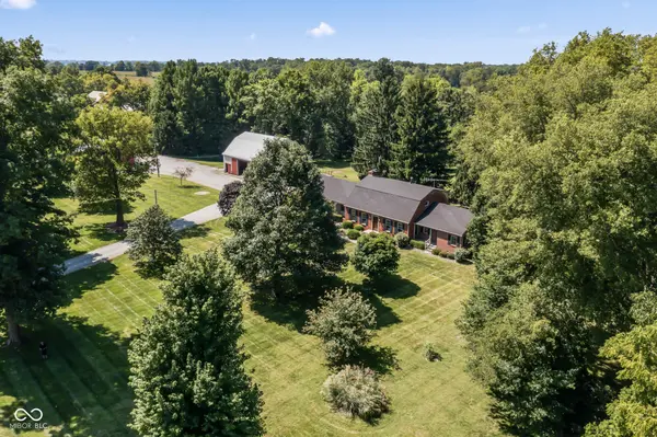 2903 S 800 E, Waldron, IN 46182