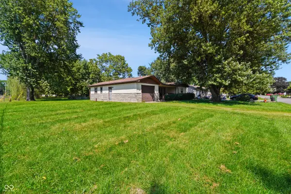 1490 Raymond RD, Martinsville, IN 46151