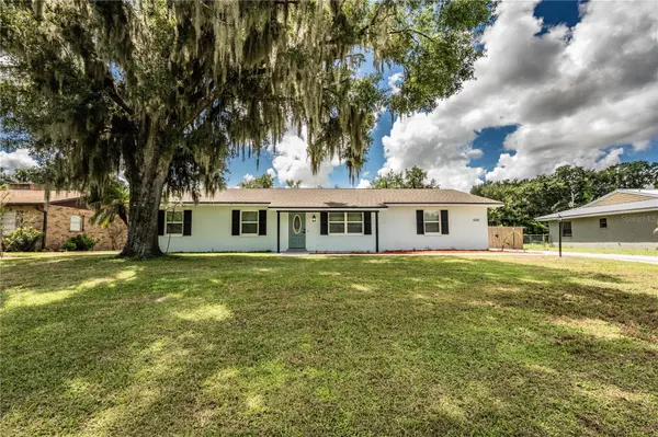 2250 MAPLE HILL DR, Lakeland, FL 33811