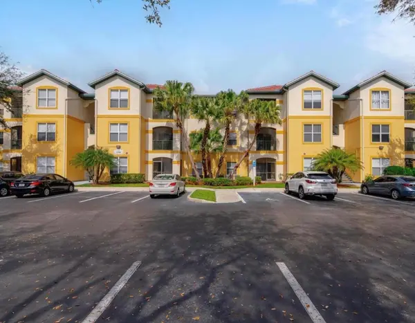 11490 VILLA GRAND #221, Fort Myers, FL 33913