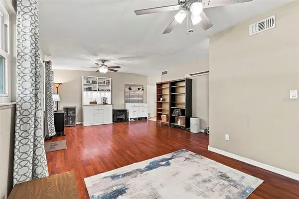 1609 SCOTT ST, Clearwater, FL 33755