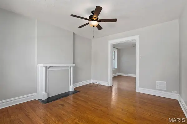 3343 Virginia AVE, St Louis, MO 63118