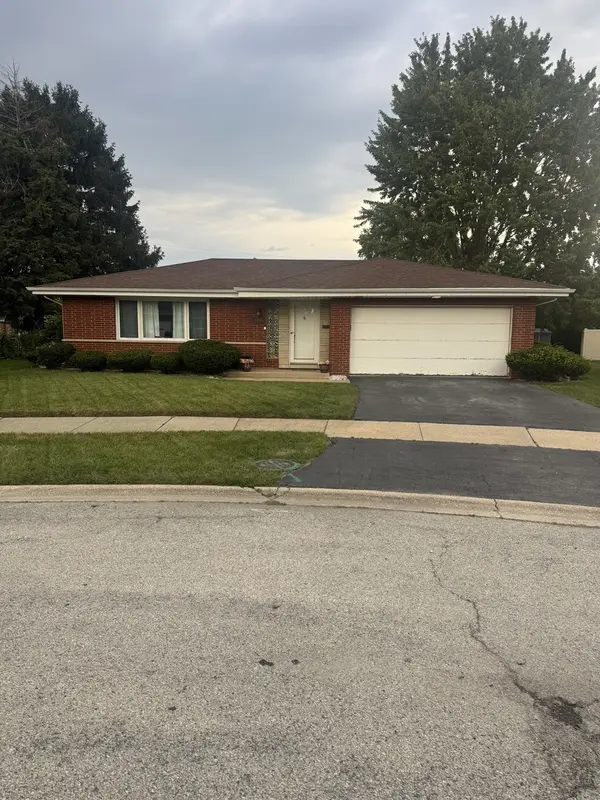 16535 Maple CT, South Holland, IL 60473