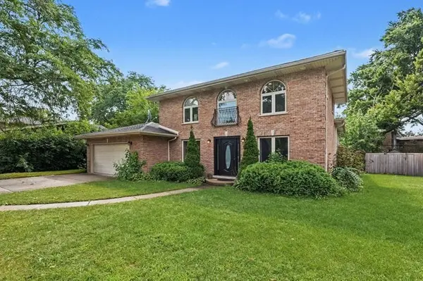 2945 Hartzell ST, Wilmette, IL 60091