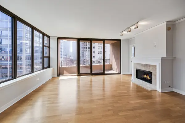 200 N Jefferson ST #909, Chicago, IL 60661
