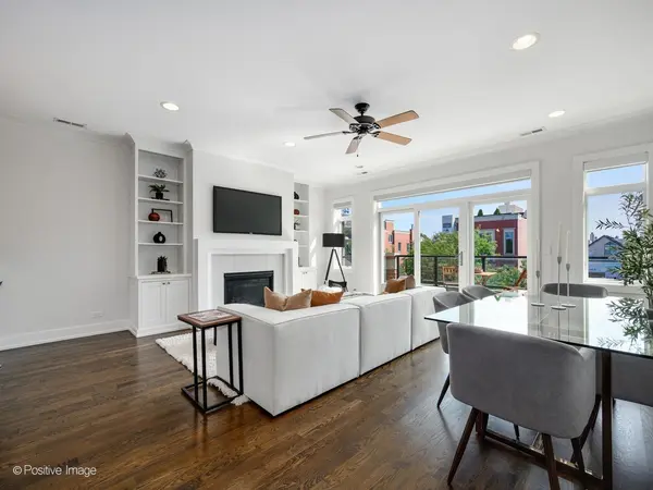 1084 N Hermitage AVE #3, Chicago, IL 60622