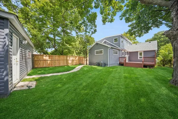 818 Bach ST, Northbrook, IL 60062