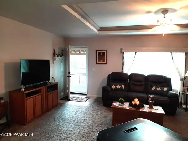 43900 N Anvil Rock RD, Seligman, AZ 86337