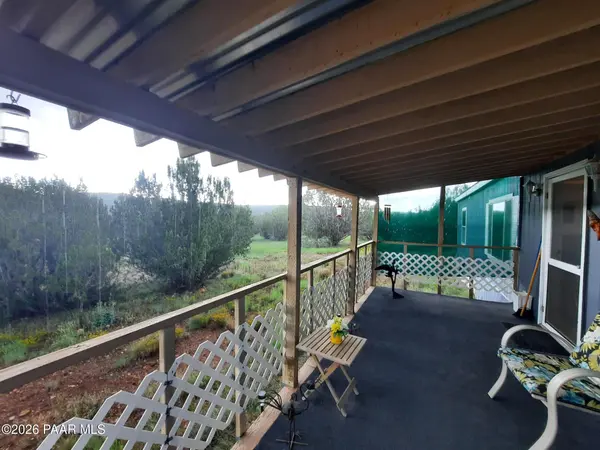43900 N Anvil Rock RD, Seligman, AZ 86337