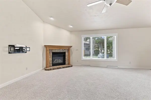 89 PENBROOK CIR, Appleton, WI 54914