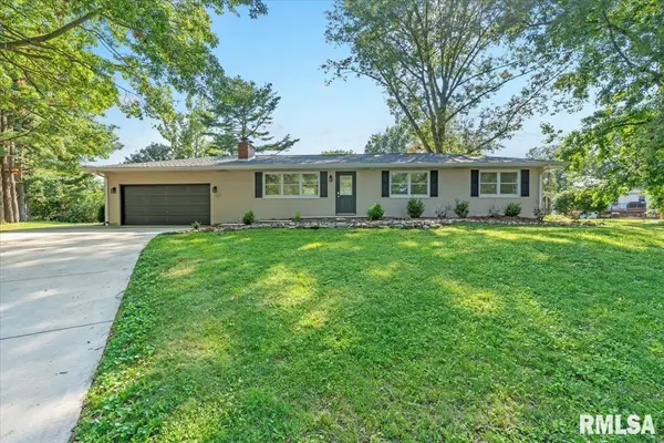 11 PARKVIEW LN, Chatham, IL 62629