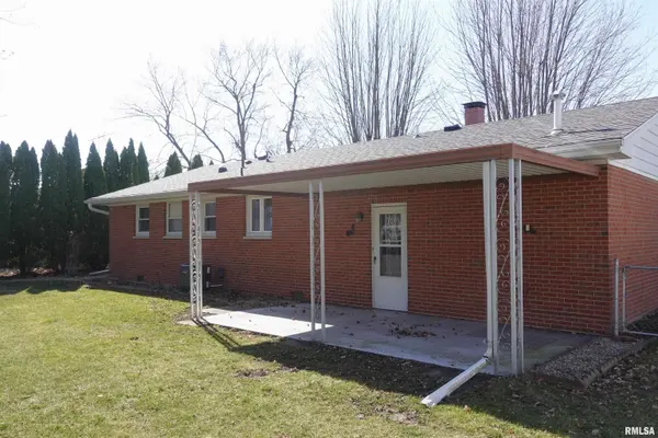 1649 N FARNHAM ST, Galesburg, IL 61401