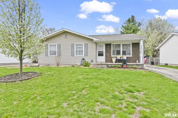 2913 E Griffiths AVE, Springfield, IL 62702
