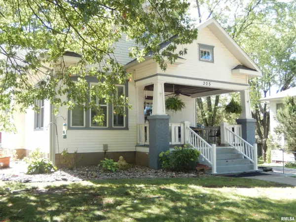 305 W HIGH ST, Anna, IL 62906