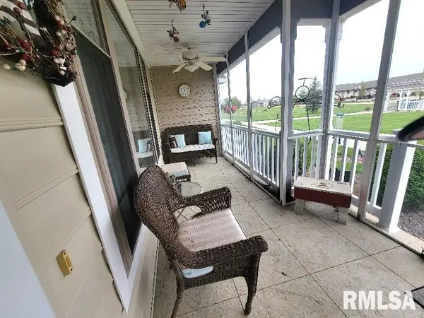 1308 MEADOW LARK LN, Macomb, IL 61455