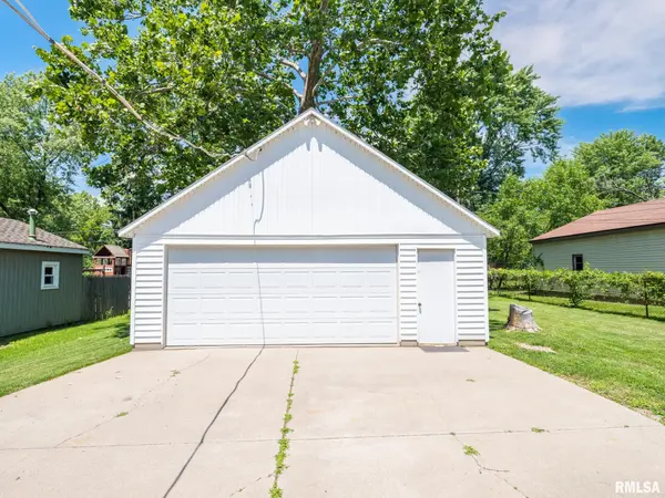 217 E FRANCES AVE, Peoria, IL 61614