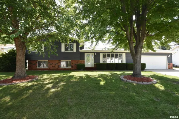 1691 MONROE ST, Galesburg, IL 61401