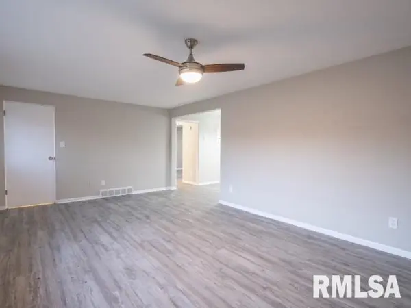 405 BIRD AVE, Bartonville, IL 61607