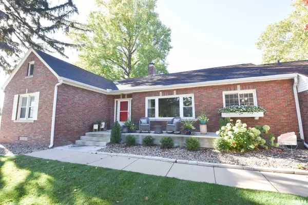 704 W STRATFORD DR, Peoria, IL 61614