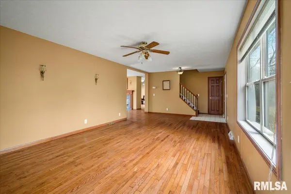 1753 WIEDMAN RD, Cazenovia, IL 61545