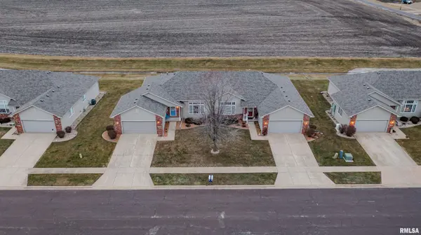 1315 CALVIN DR, Washington, IL 61571