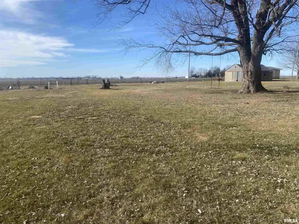 0 S 1ST ST, Cuba, IL 61427