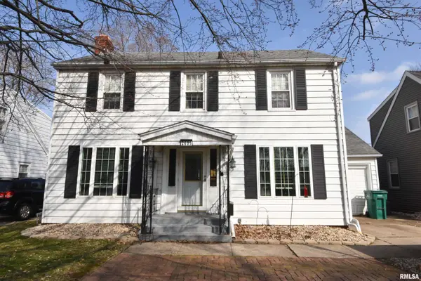 2601 W BARKER AVE, West Peoria, IL 61604