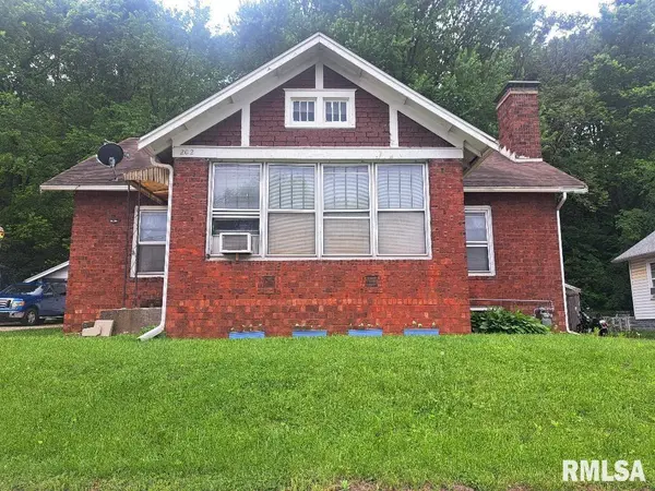 202 JOHNSON ST, East Peoria, IL 61611