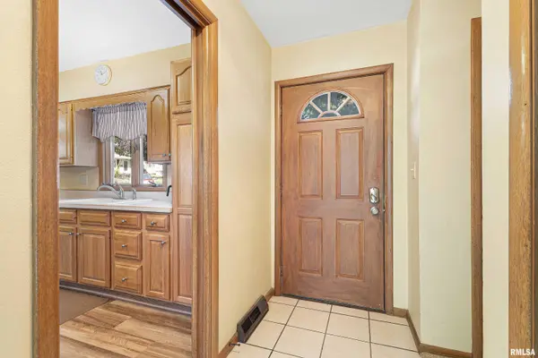 2344 15TH Street Court, East Moline, IL 61244