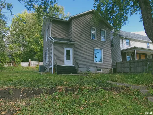 1616 W 9TH ST, Davenport, IA 52804