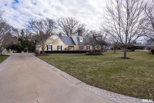 3718 39TH Street Court, Moline, IL 61265