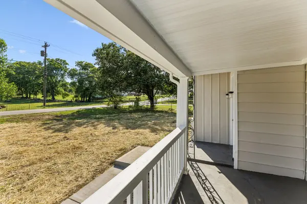 1057 Mapleash Ave, Columbia, TN 38401