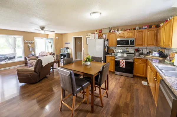 70 Flintville Rd, Flintville, TN 37335