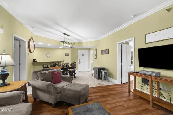 215 Woliss Lane #103, Gatlinburg, TN 37738