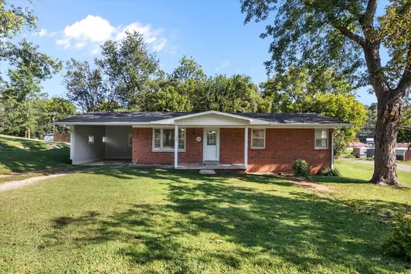 220 Roby Dr, Erin, TN 37061
