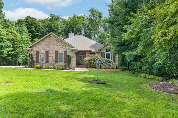 14 Holly Ct, Crossville, TN 38558