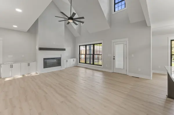 106 5th ave N, Decherd, TN 37324
