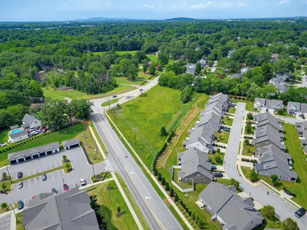 00 Corn RD, Mauldin, SC 29607