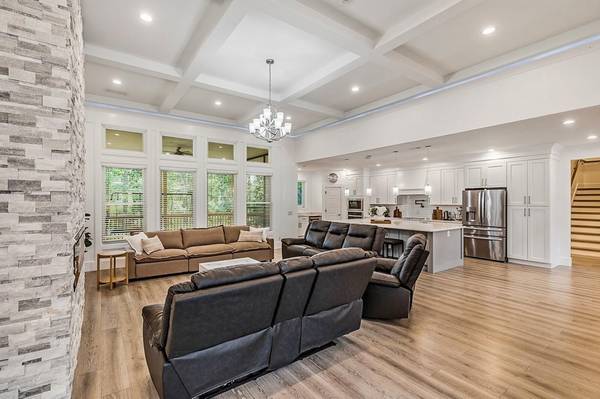 425 Cross Vine Way, Campobello, SC 29322