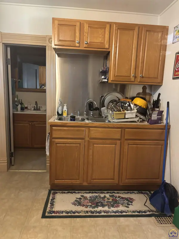1105 Exchange ST, Emporia, KS 66801
